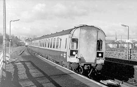 Class 126 DMU at Johnstone